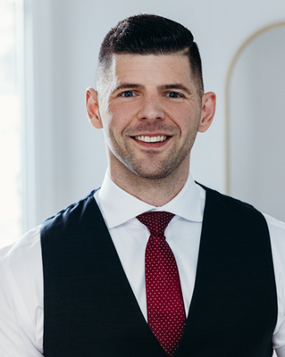 Portrait of Matthew Lindsay, Owner/ Realtor